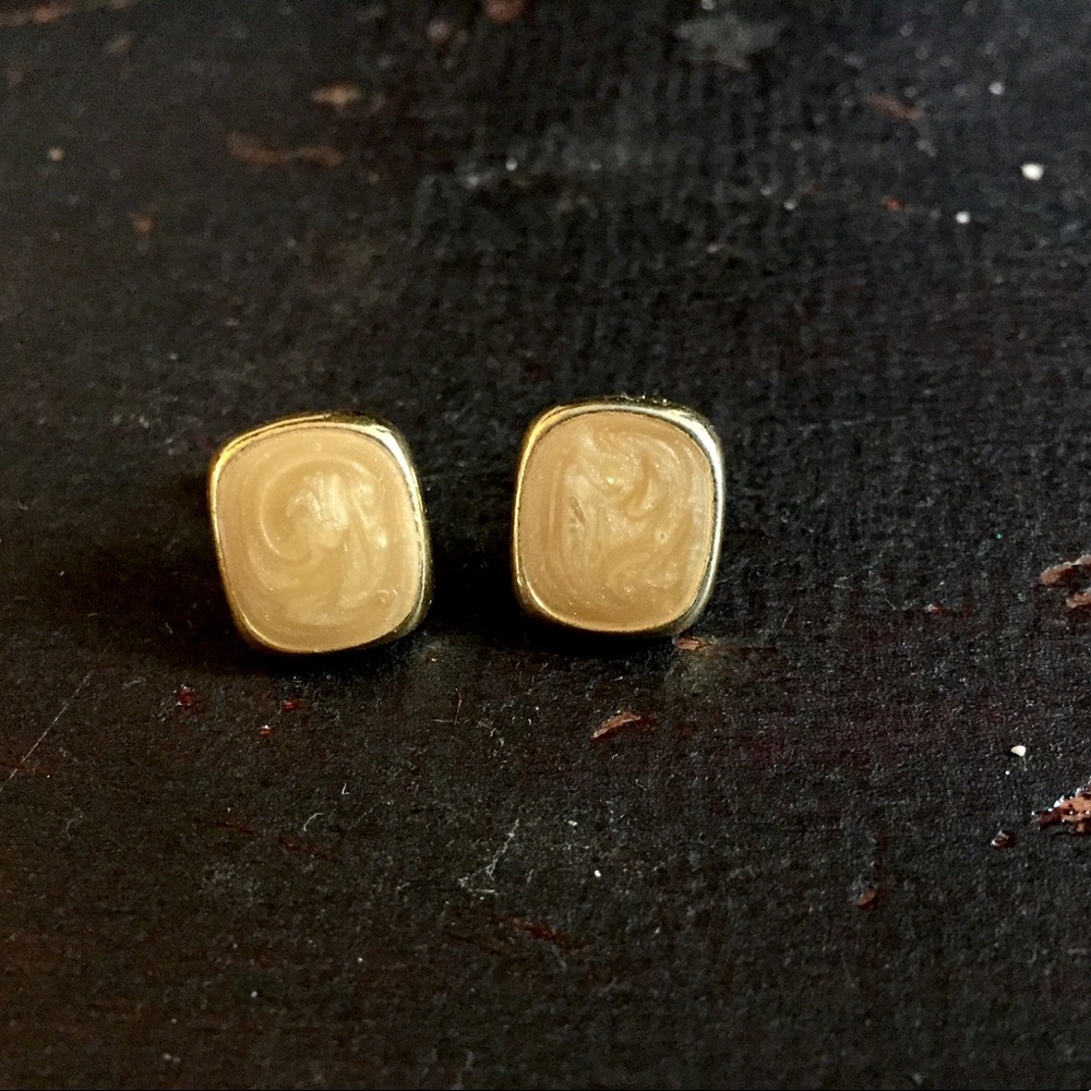 Vintage Gold Swirl Earrings with Gold Trim